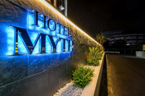 Отель Hotel MYTH  Тиба